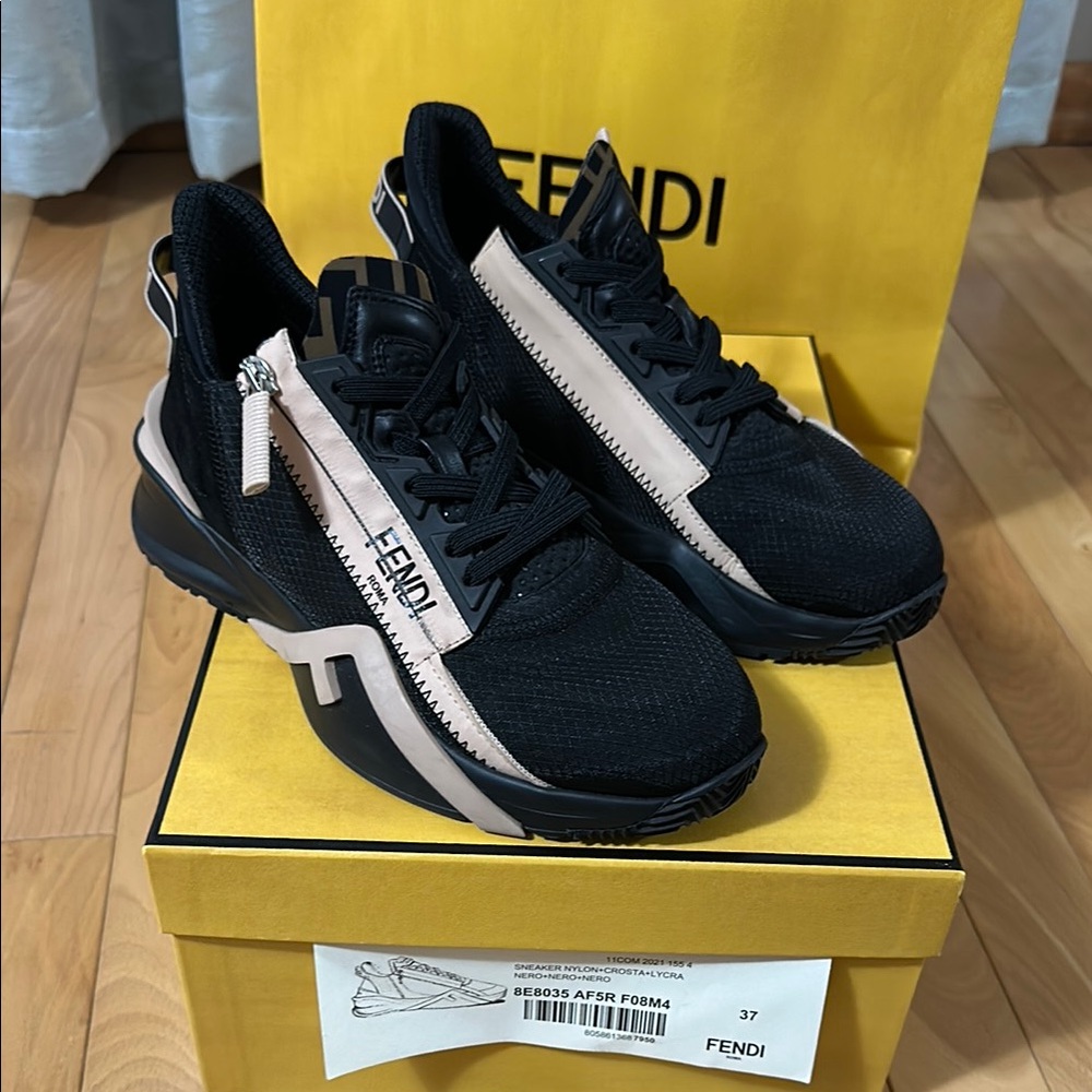 Fendi Flow Black Nylon and suede low-tops. Complete inclusions.